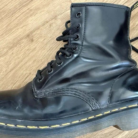 Dr Martens Black Leather Lace-Up Combat Boots - Woman - Picture 9 of 11